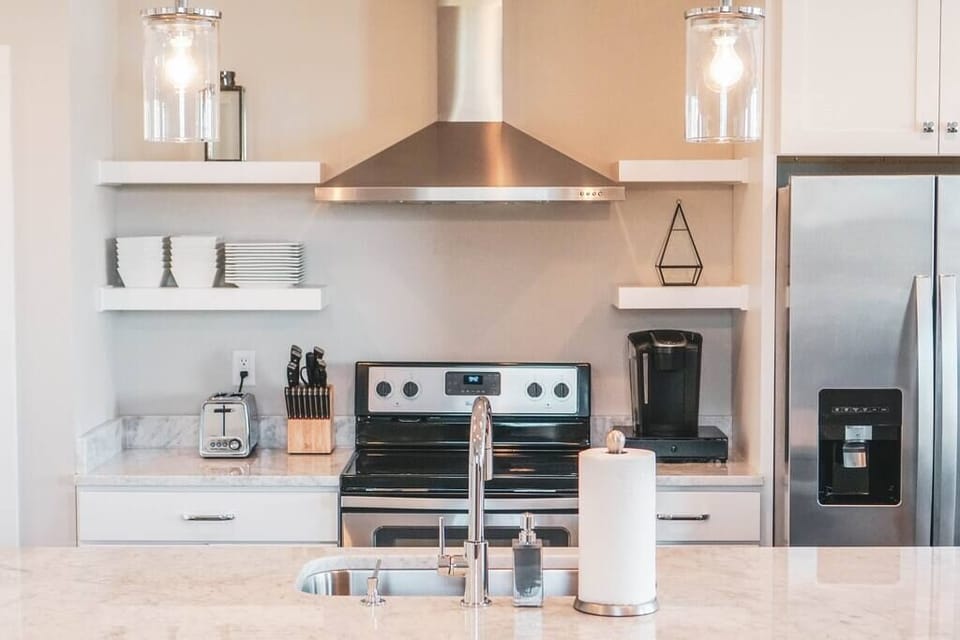 Unit 3 Kitchen (2)