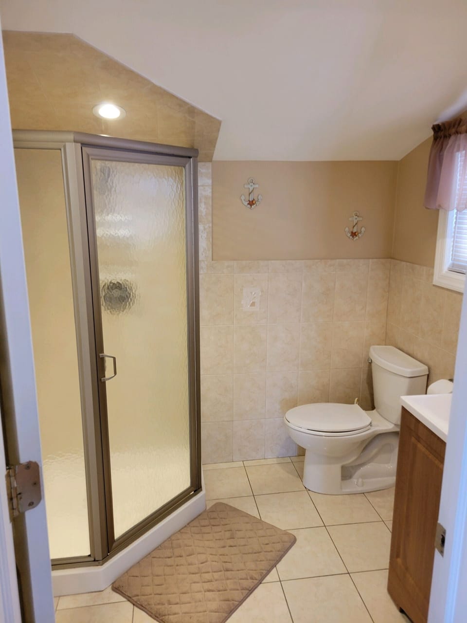 Enclosed Shower 