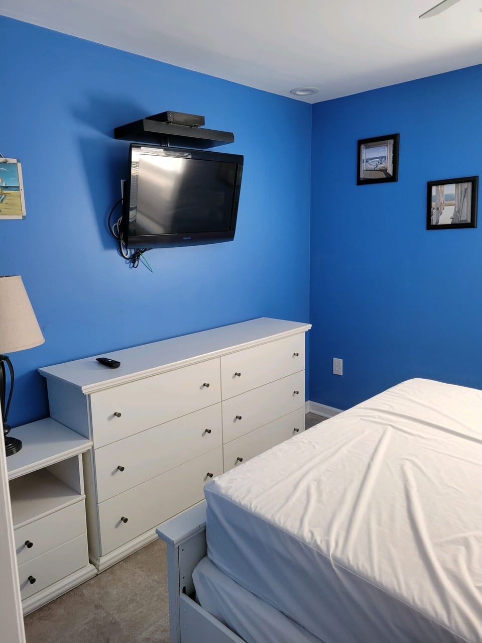 Fully furnished bedroom 