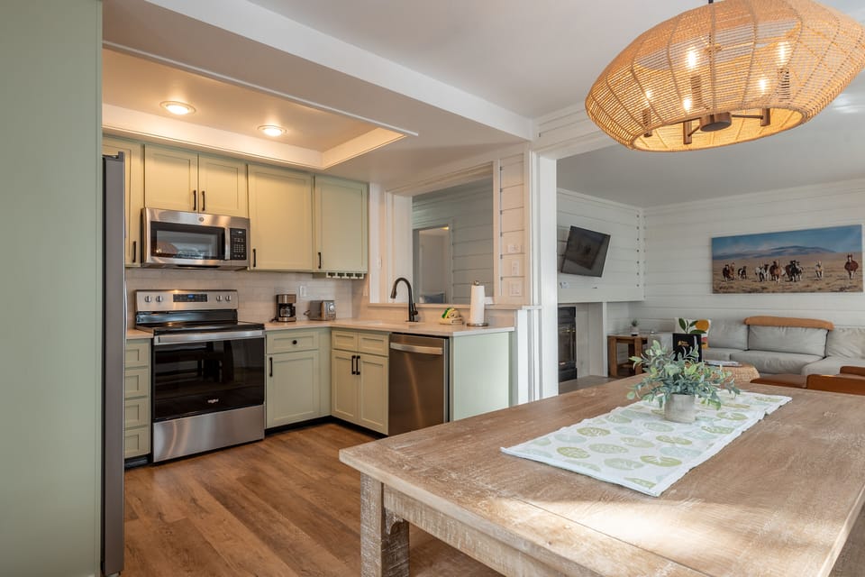 Dining/Kitchen