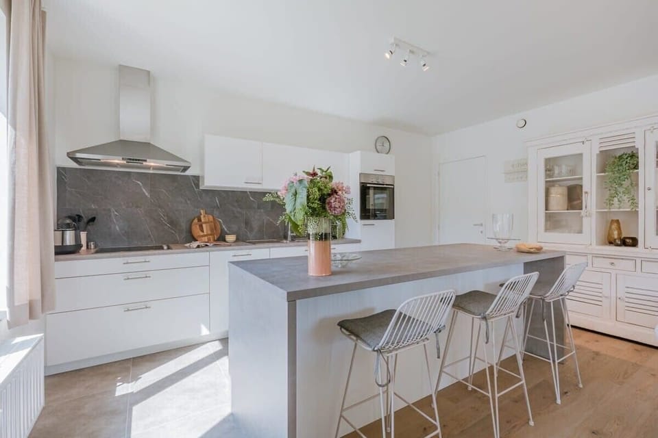 Spacious and fully equipped kitchen