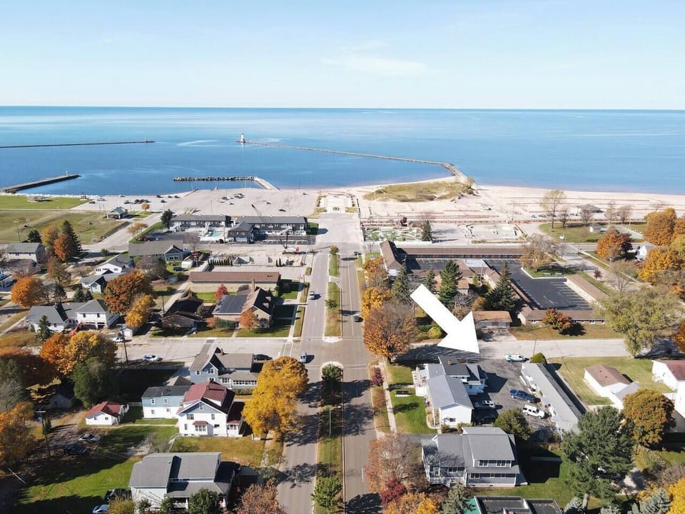 Blocks from Lake Michigan