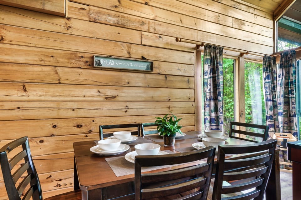Dining room table