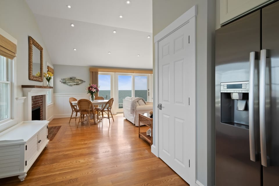 Entry foyer