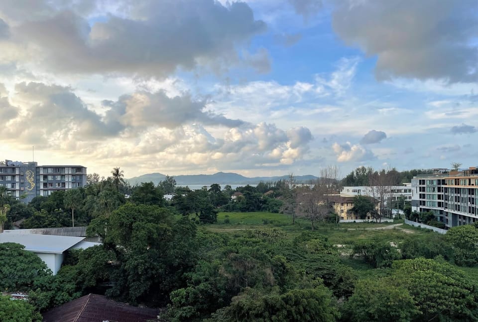 Mountain view apartment in Surin, washer, wifi (10423)