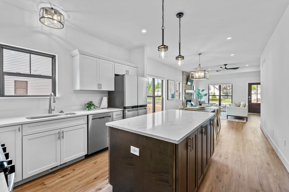 Fully Stocked Kitchen