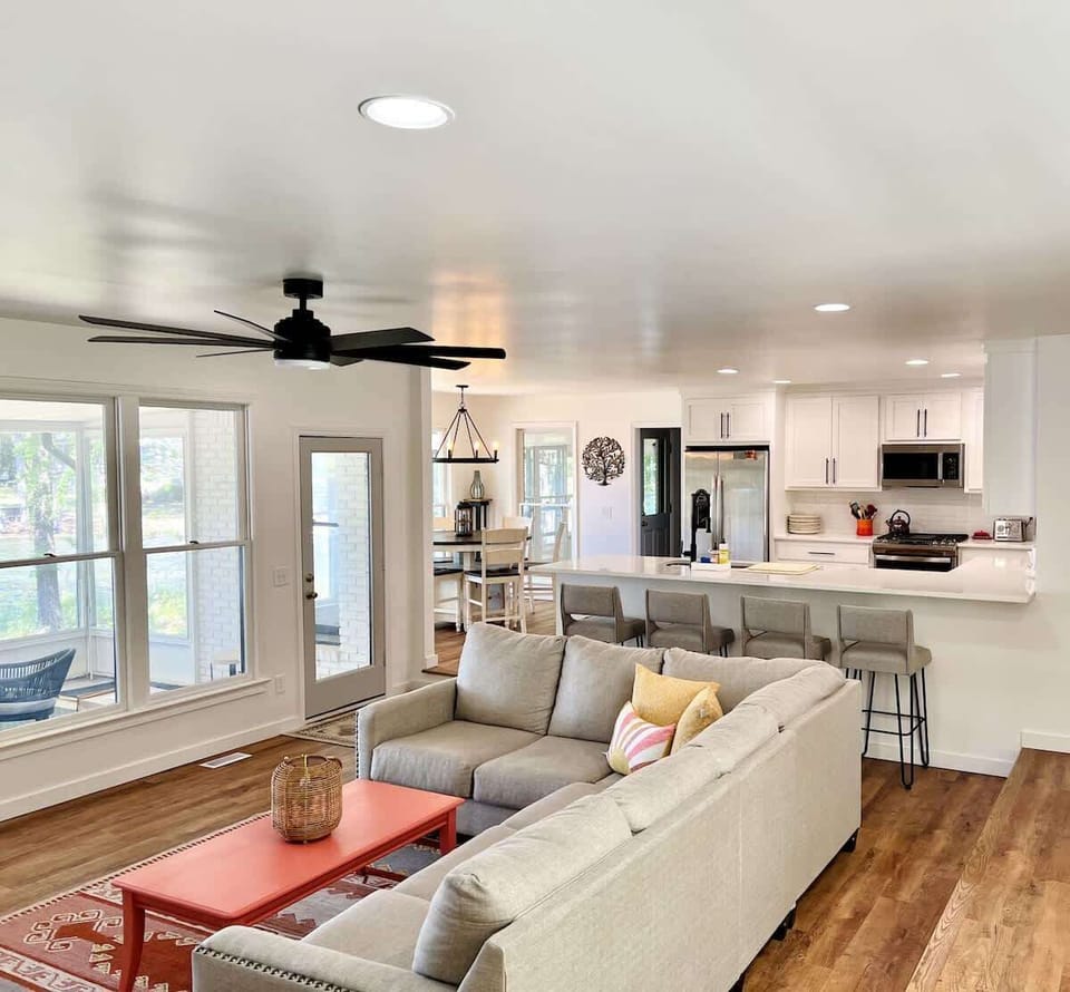 Open Layout of Dinning Area, Living Room and Kitchen