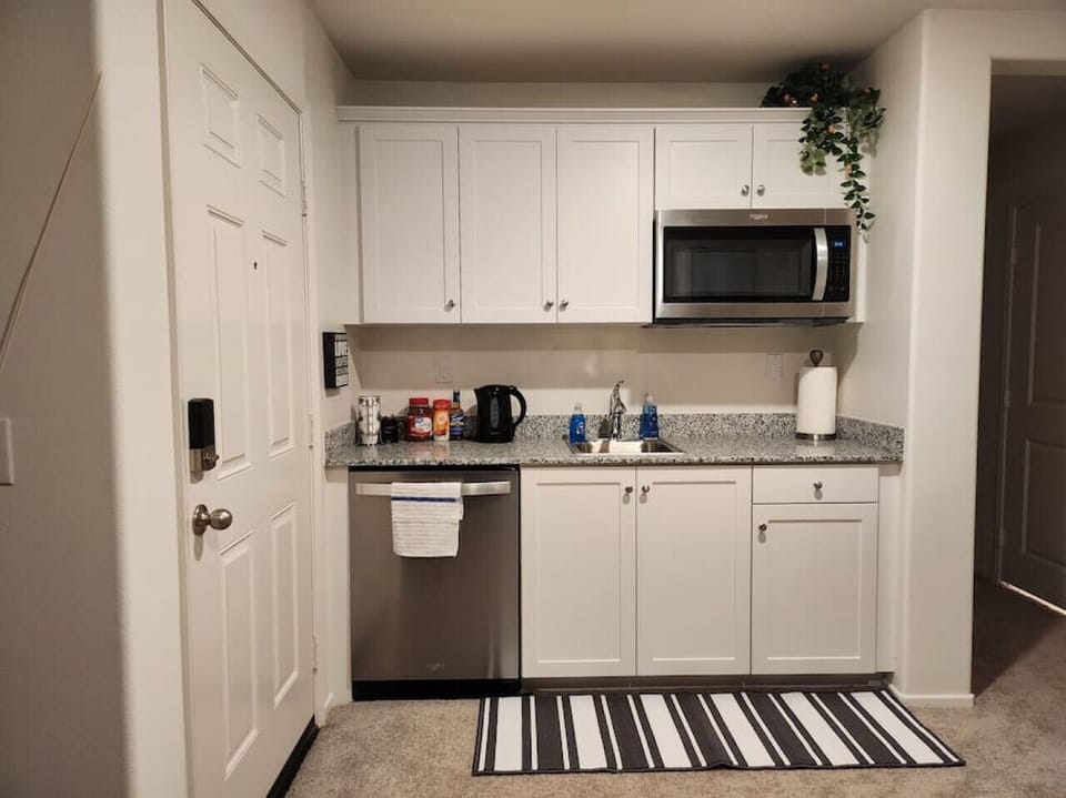 Kitchen space with Microwave , Mini-fridge