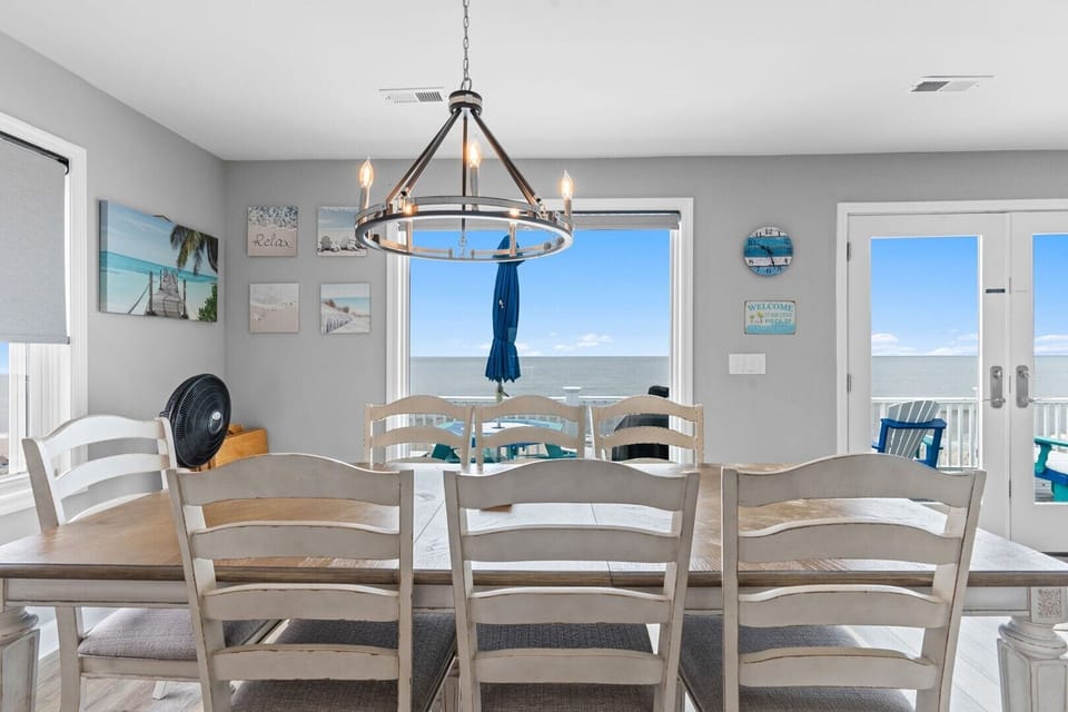 Dining Area Ocean View from Window
CAM 8-13-25