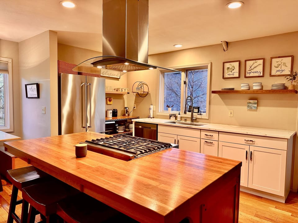 Kitchen upstairs 