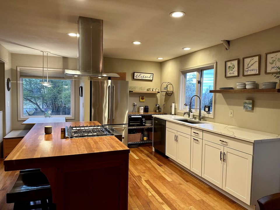 Kitchen upstairs 