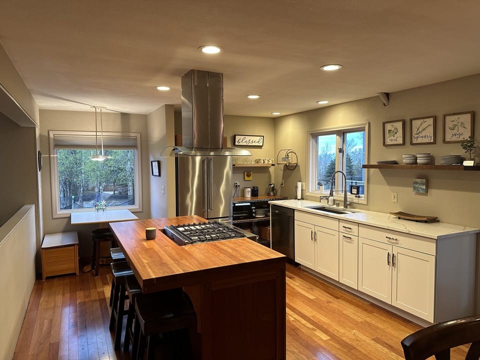 Kitchen upstairs 