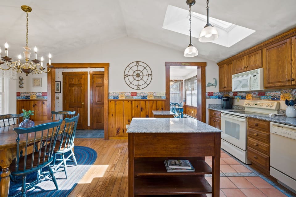 Kitchen lots of cabinets granite counters