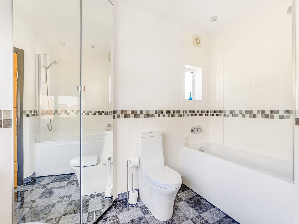 Bathroom | Three Decks, Elmer