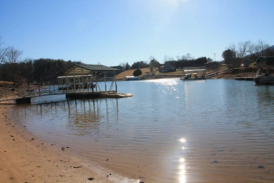 Winter view of the lake from dock.