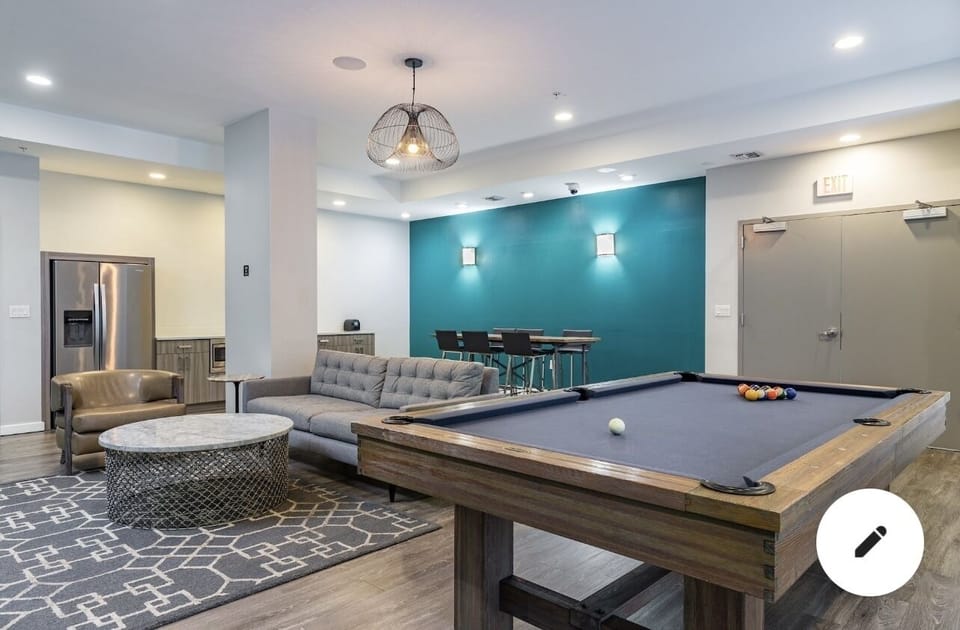 Lounge area