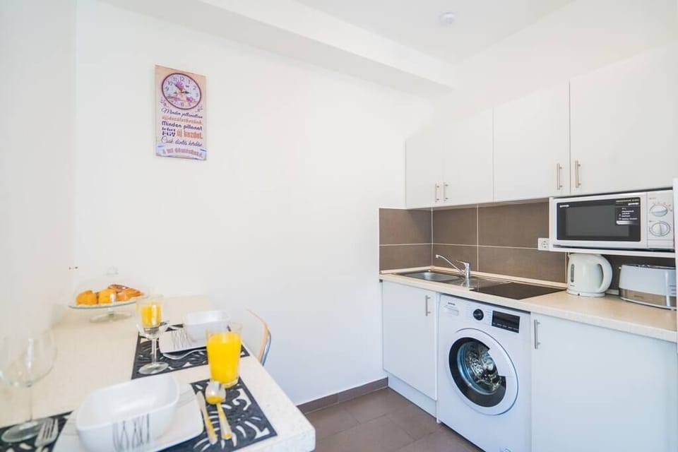 Kitchen (3)