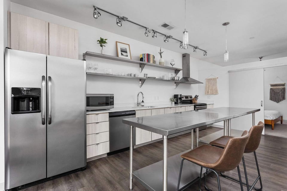Full equipped kitchen
