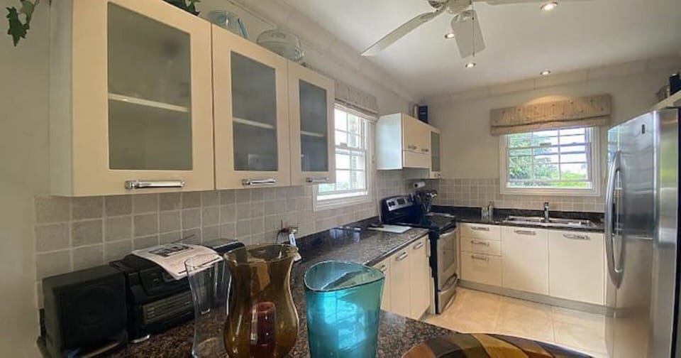 A spacious kitchen area.