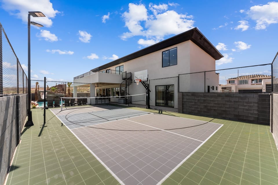 Sport court