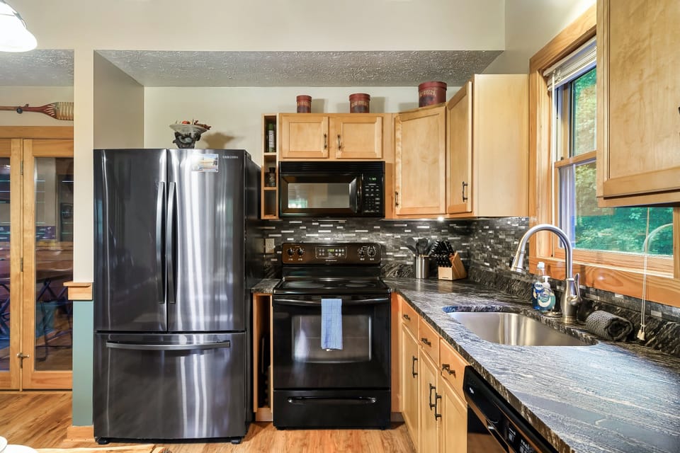 Cozy cabin kitchen: Rustic charm, culinary delights!