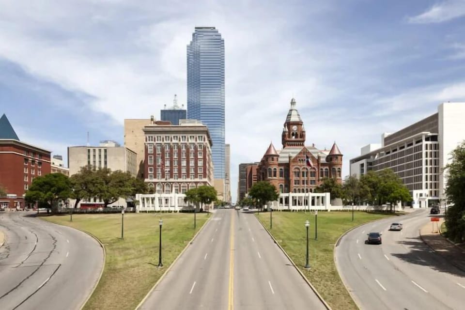 Dealey Plaza (historic site)