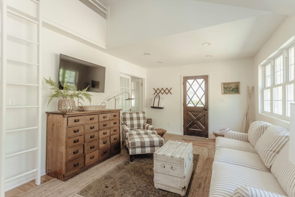 Enjoy a movie in the living room on the smart TV