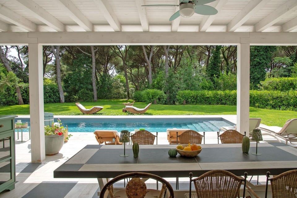 Activities, Amenities, Building Exterior, Facilities, Garden, Kitchen, Main Entrance, Outdoor, Pool, Room Detail, Spring, Summer