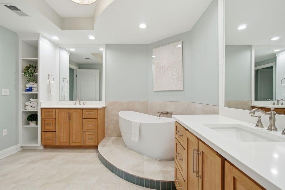Newly Renovated Primary En Suite