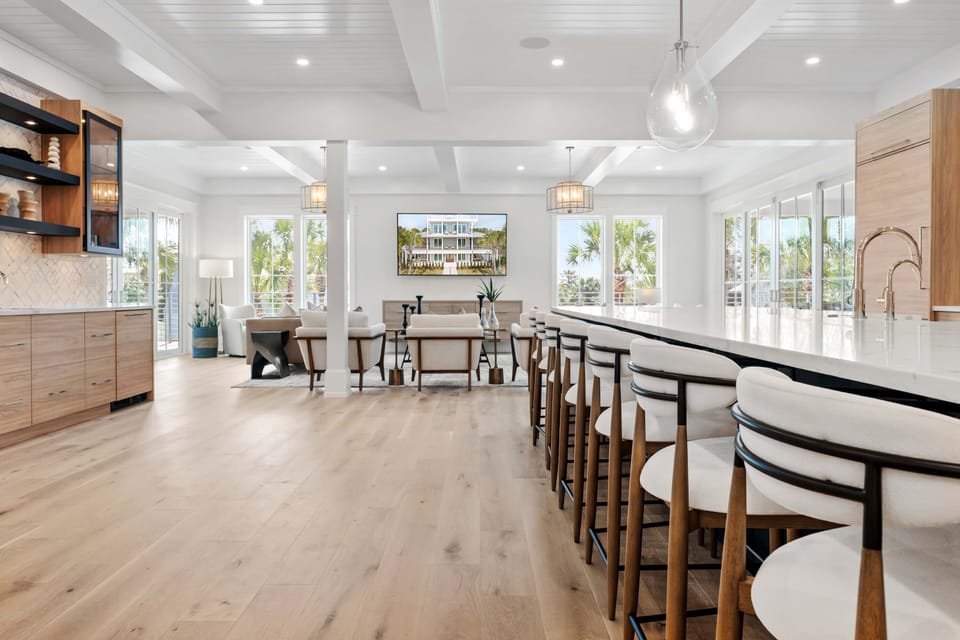 Breakfast bar seating for 7