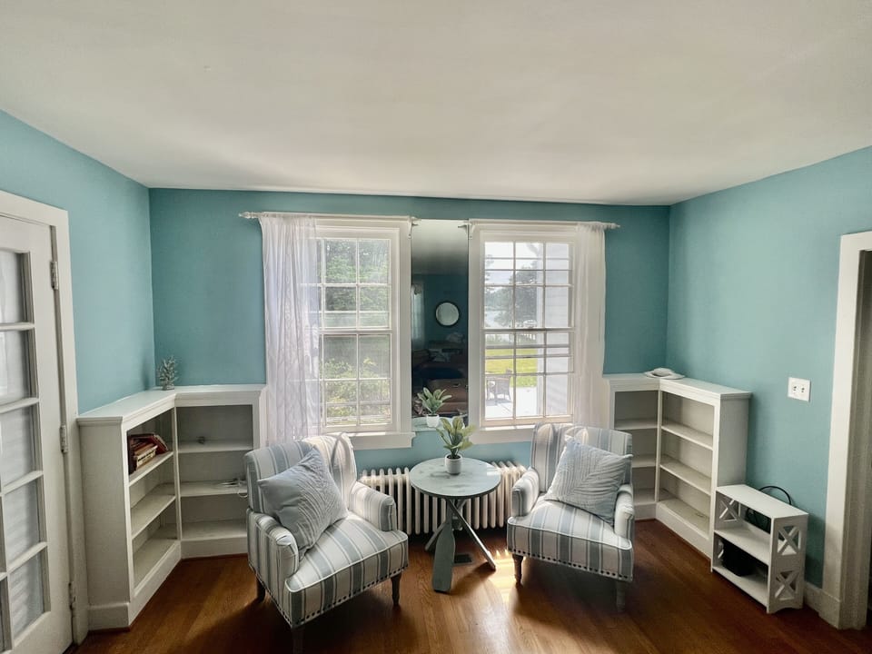 Enjoy your coffee or a book in the cozy nook with water views