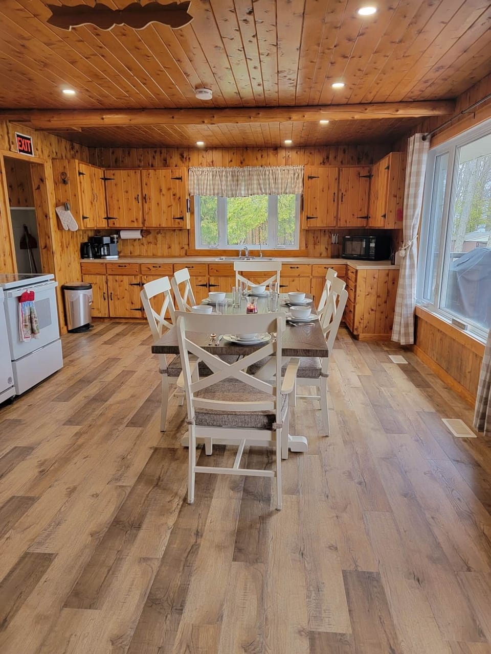 Kitchen area (1)