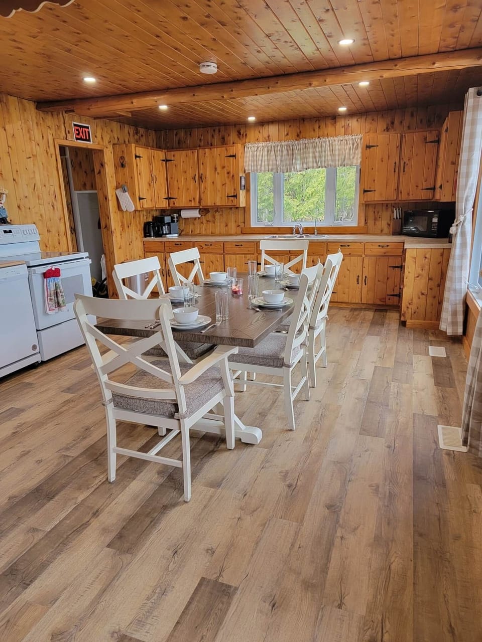 Kitchen area (2)