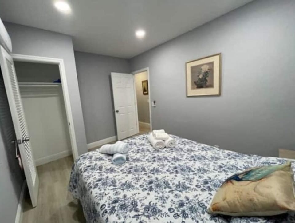 Plenty of hangers - laundry basket provided - extra bedding and pillows