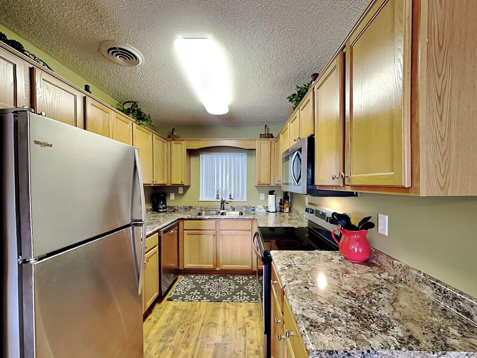 Fully Equipped Kitchen with Stainless Steel Appliances