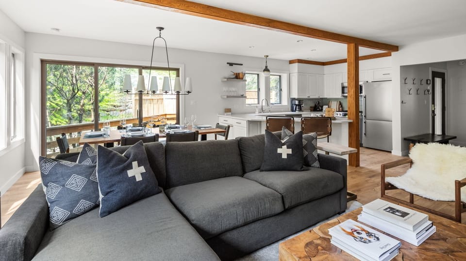 cozy open living space/kitchen