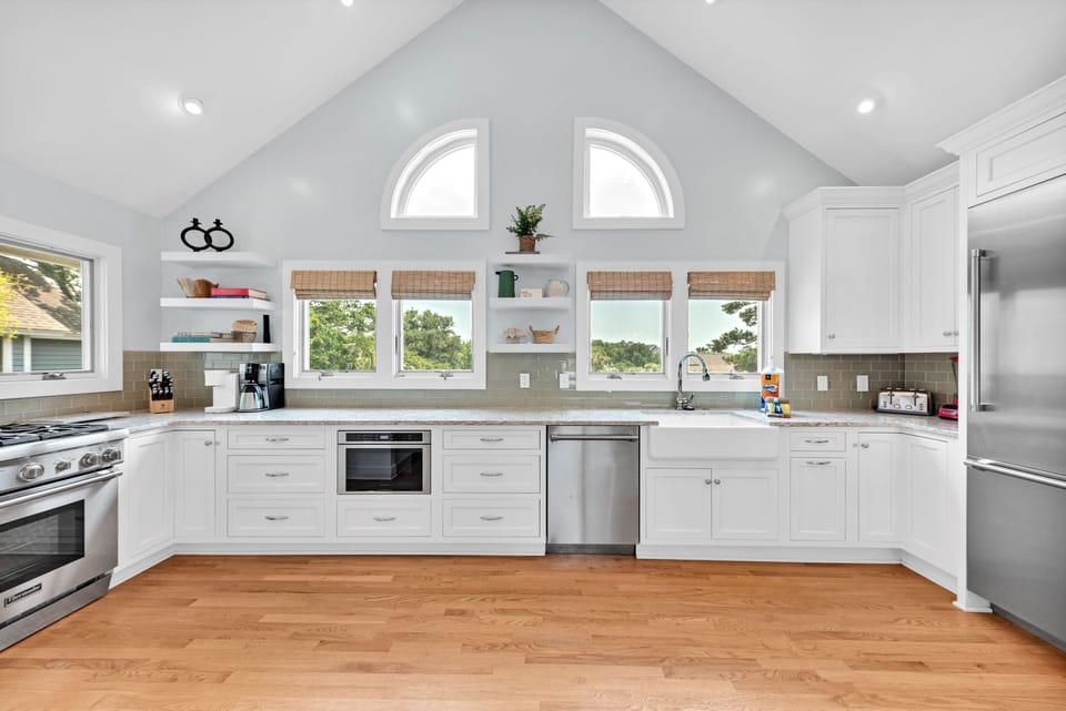 Wonderful natural light fills this kitchen and gourmet meals awaits.  Stainless steel appliances