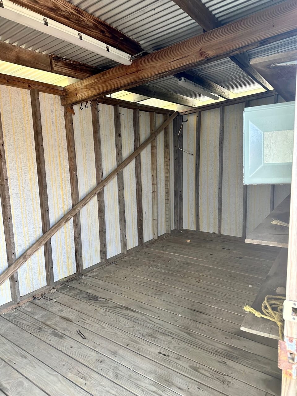 Wharf storage