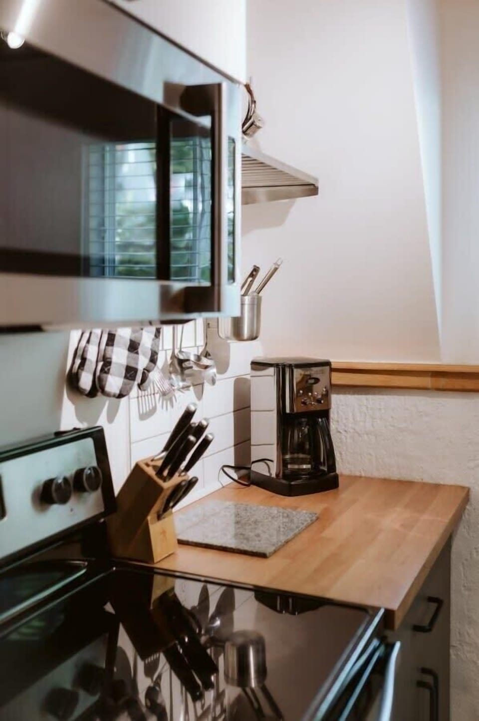 Prepare simple meals. Brew your morning coffee to recharge for the day.