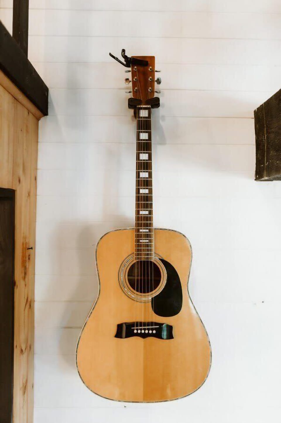 Your mountain escape. Strum some tunes, live simply, feel good.