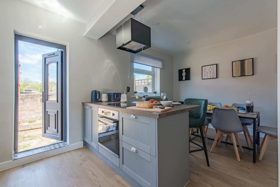 Kitchen-dining area