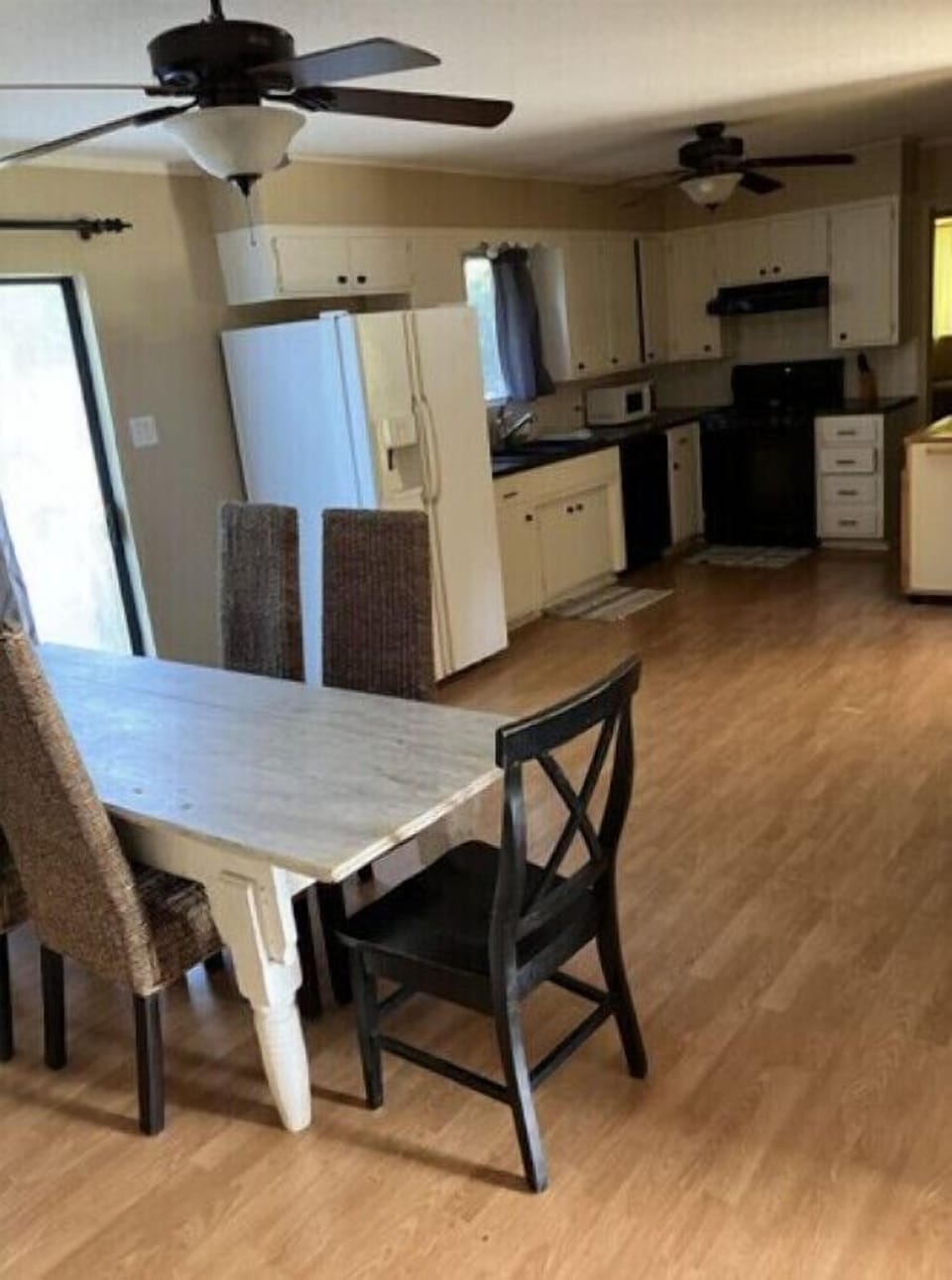 Kitchen and dining area 