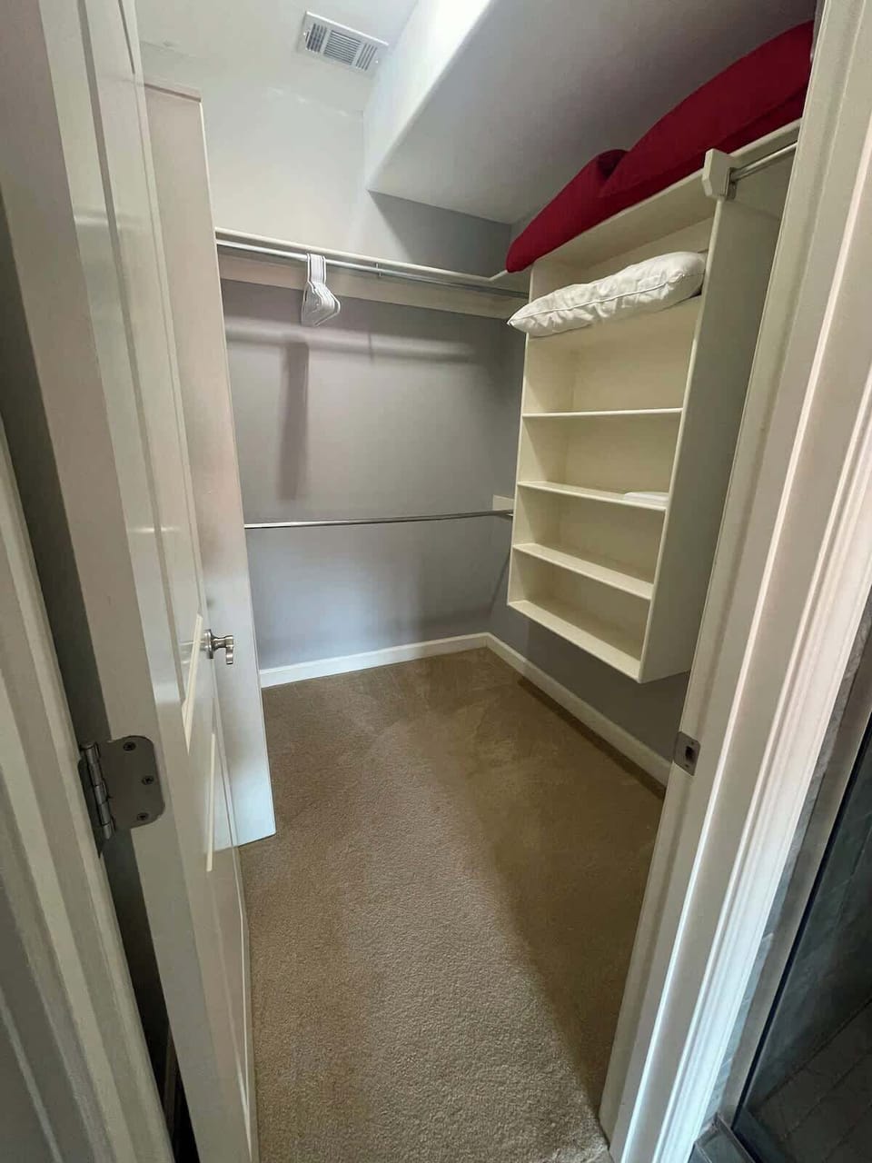 Queen bedroom closet