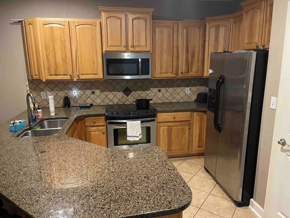 Kitchen/Bar area