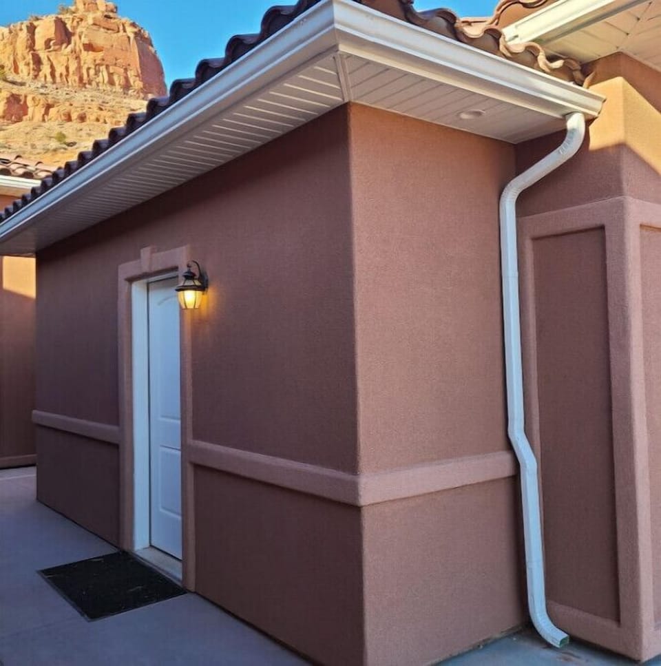 Casita entry