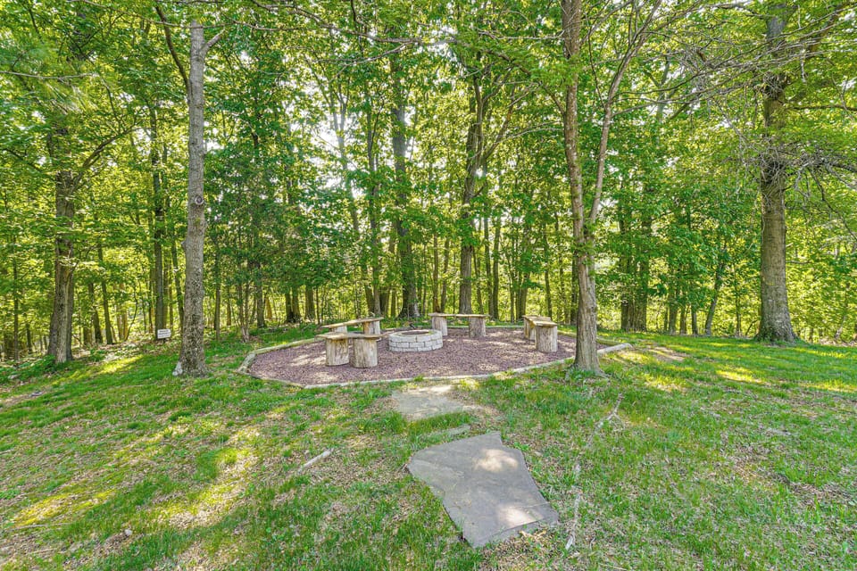 Fire Pit | Wooded Views | Quiet & Secluded