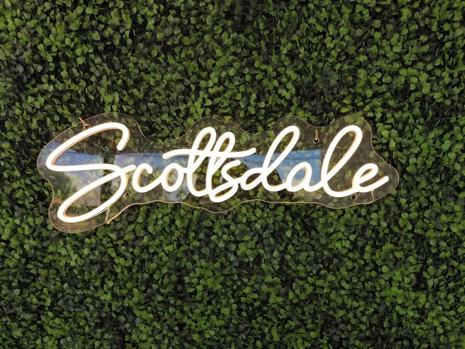 Sign on our IG Wall:) 