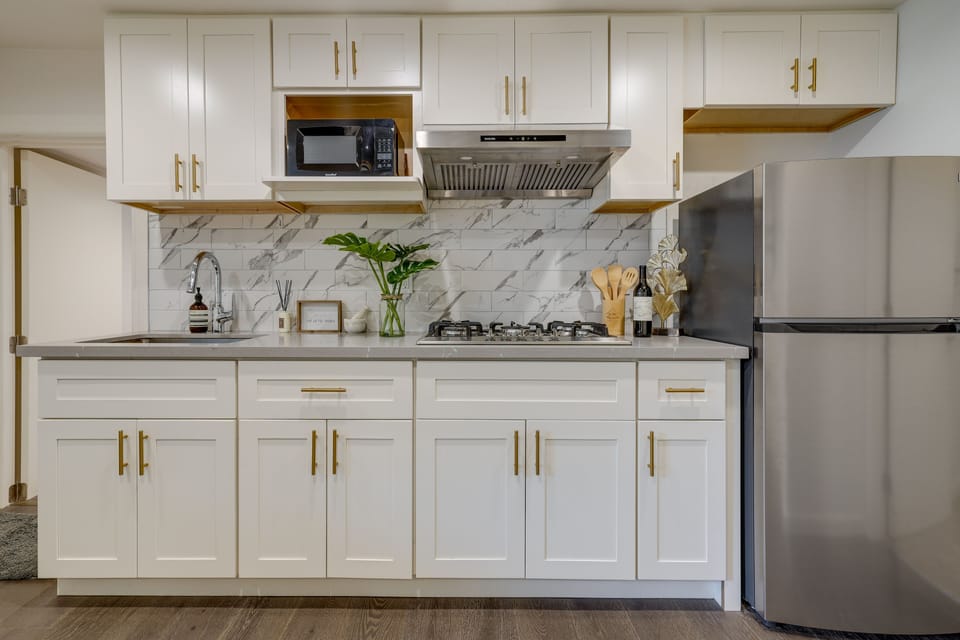 Kitchen | Cooking Basics | Trash Bags & Paper Towels