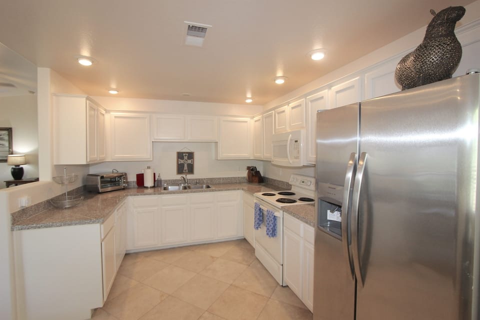 Kitchen is fully accessorized.