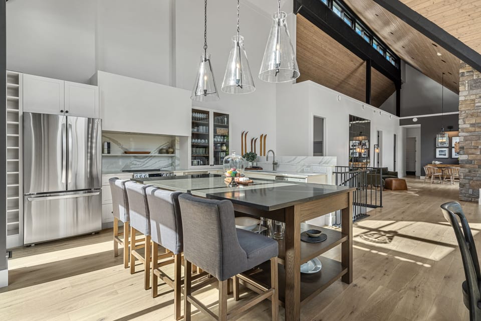Dining/Kitchen